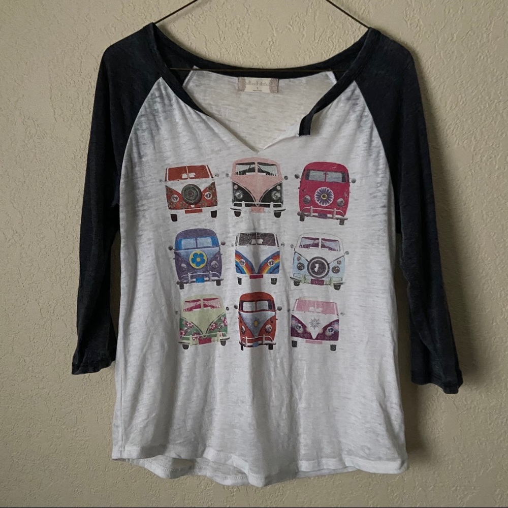 Hippie Van V-neck